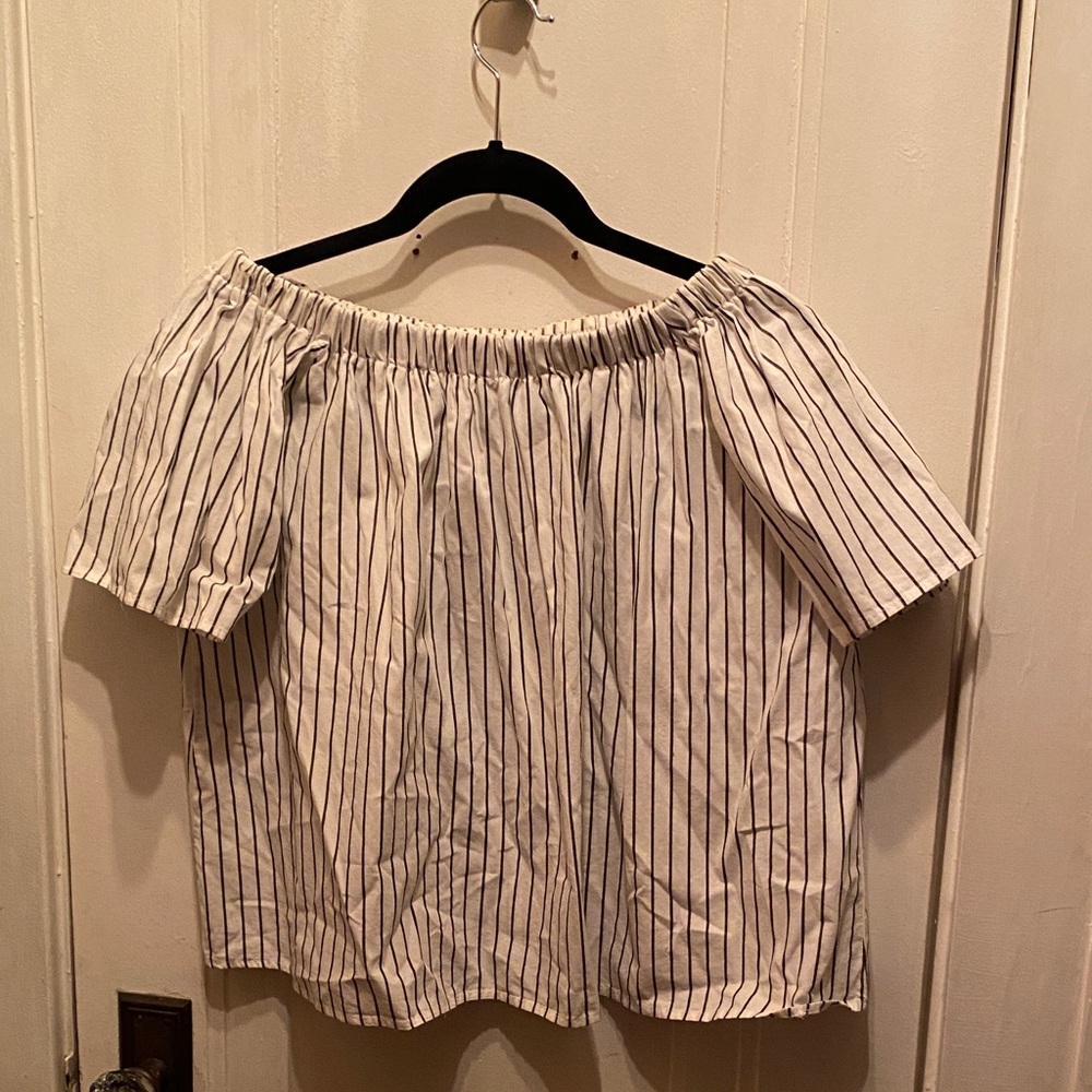 Chic Off-Shoulder Striped Blouse